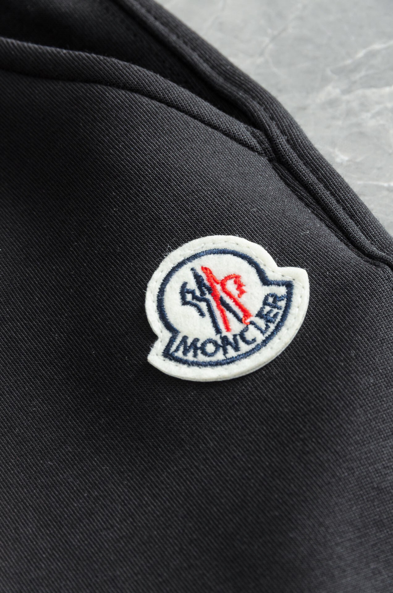 Moncler 2025 Spring Summer Logo Cotton Shorts: Recreational Form with Premium Quality. - 图片 5