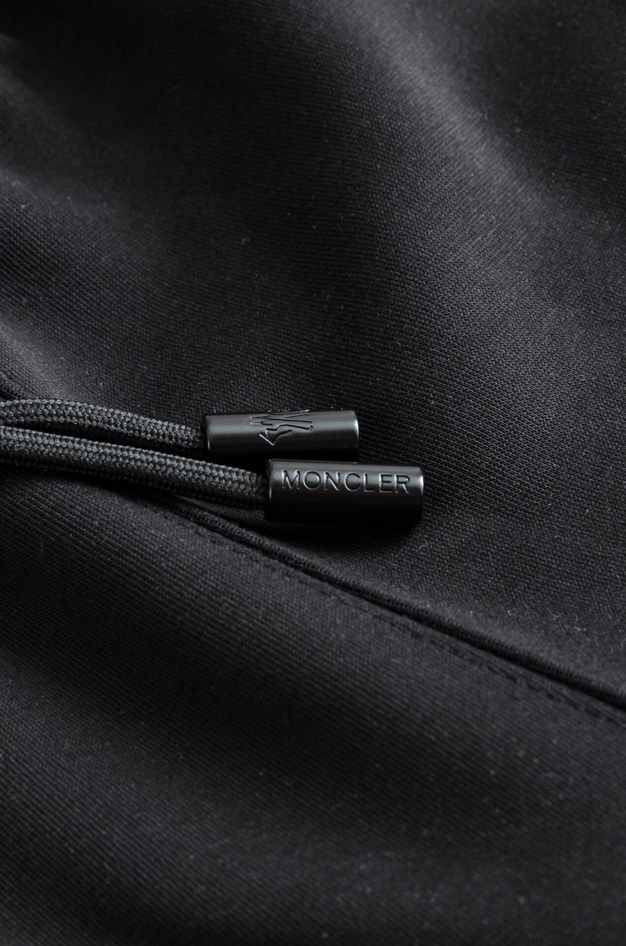 Moncler 2025 Spring Summer Logo Cotton Shorts: Recreational Form with Premium Quality. - 图片 3
