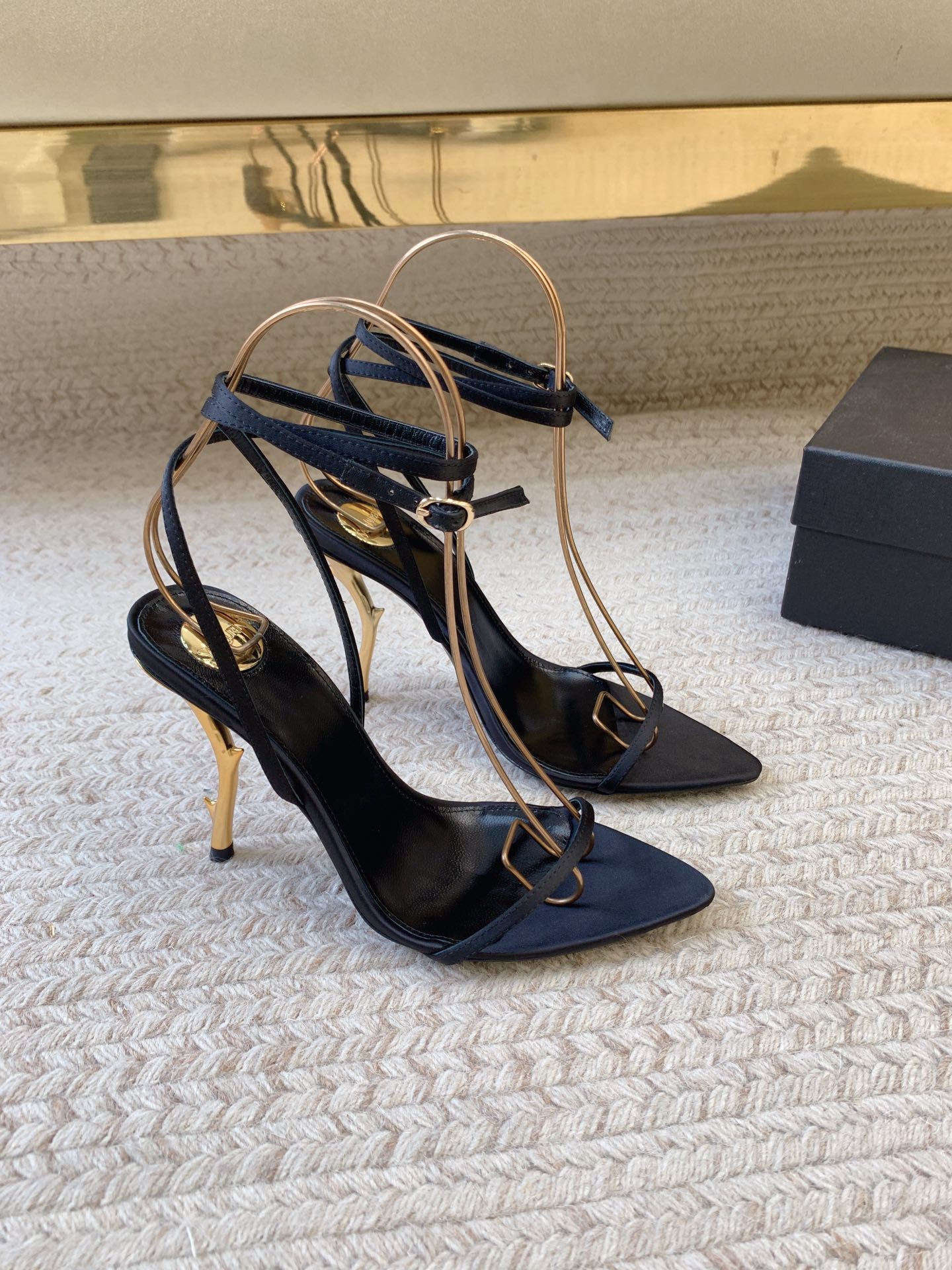 Title: High-Quality Saint Laurent SS25 Rose Branch Silk Sandals Summary: Luxury Saint Laurent sandals in real silk with sheepskin foot and original open base. Available in multiple sizes.