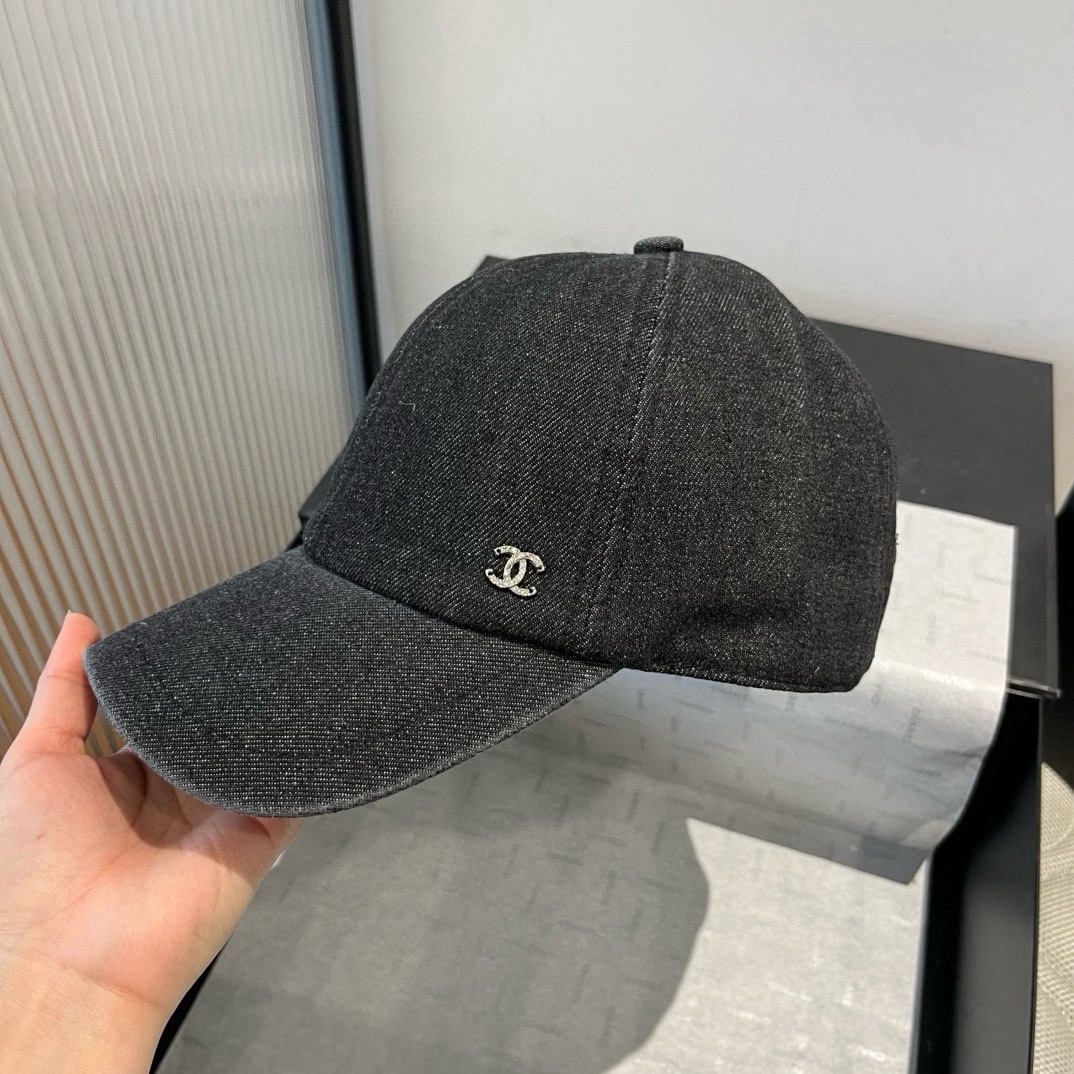 🆕

Chanel香奈儿牛仔鸭舌帽，25年专柜新款，头围57cm