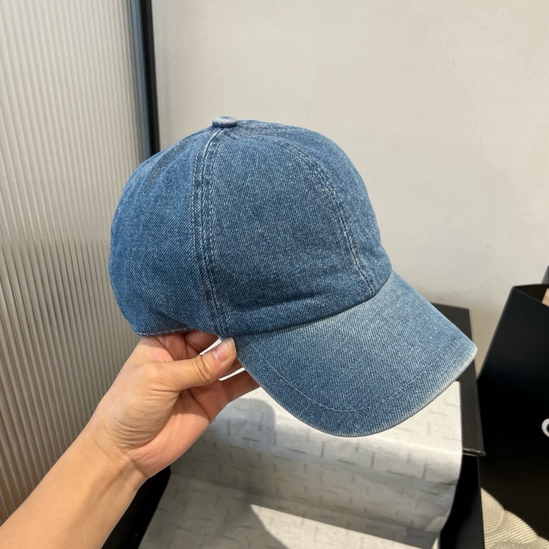 🆕

Chanel香奈儿牛仔鸭舌帽，25年专柜新款，头围57cm