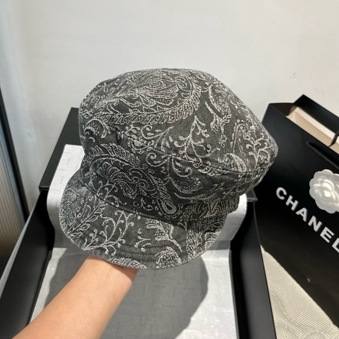 🆕

Lv新款鸭舌军帽，高级定制，头围57cm