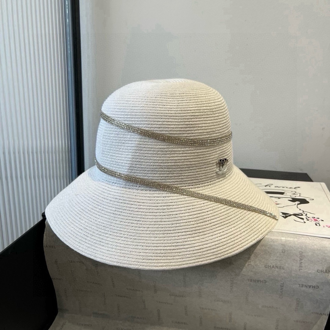 🆕

香奈儿新款草帽，头围57cm