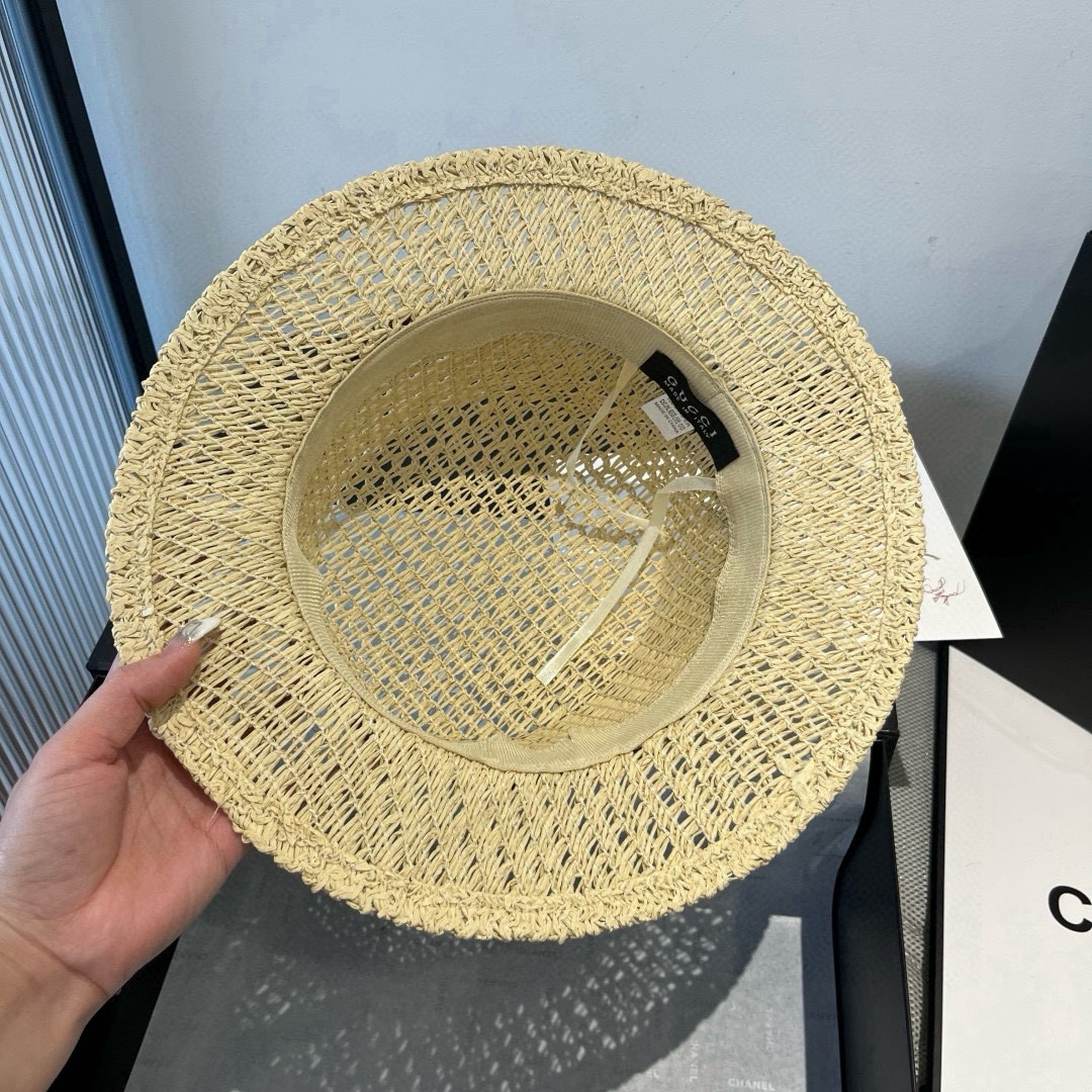 🆕

Gucci古奇平顶礼帽，镂空遮阳帽，小礼帽，头围57cm