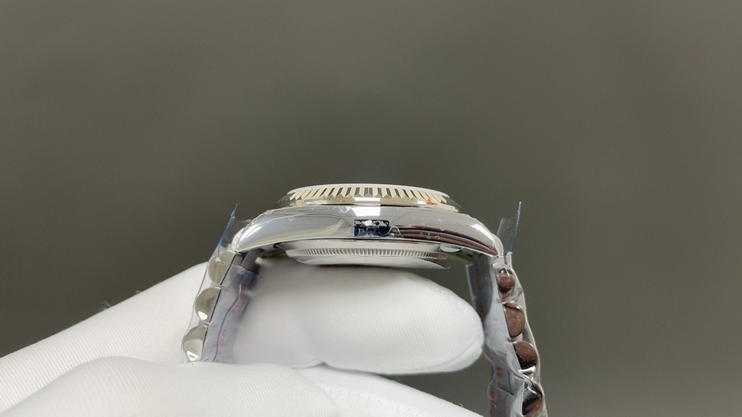 Rolex 36mm Sunday Log Double-Chronograph Steel Watch Overview. - 图片 5