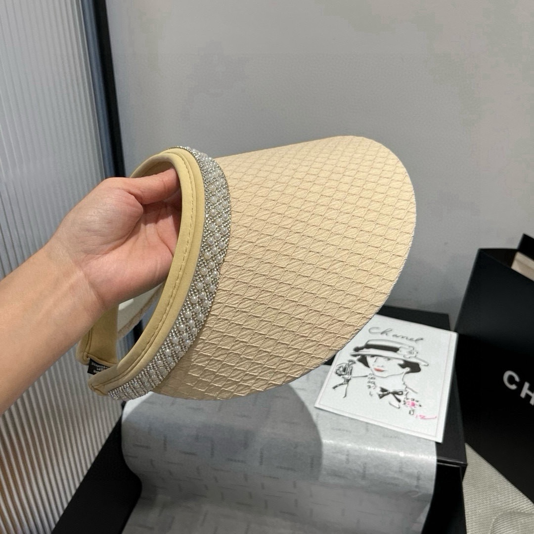 🆕

缪缪miumiu空顶发箍遮阳帽