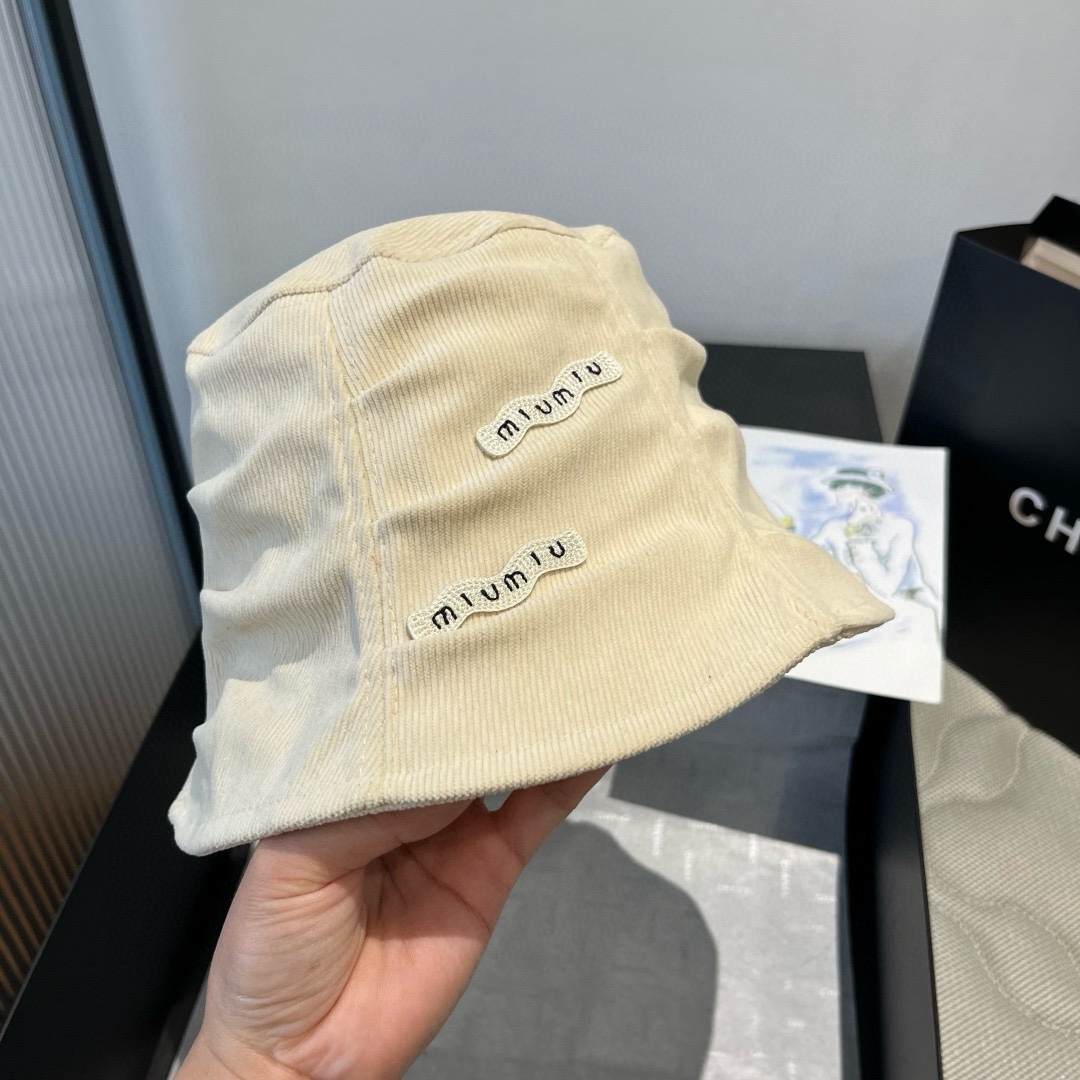 🆕

miumiu缪缪新款渔夫帽 头围57cm