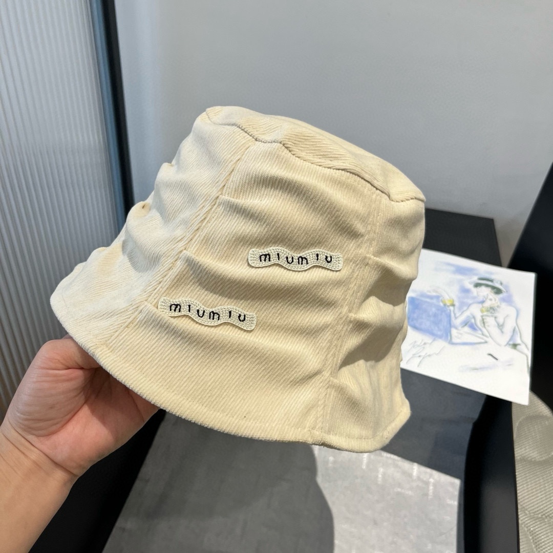 🆕

miumiu缪缪新款渔夫帽 头围57cm