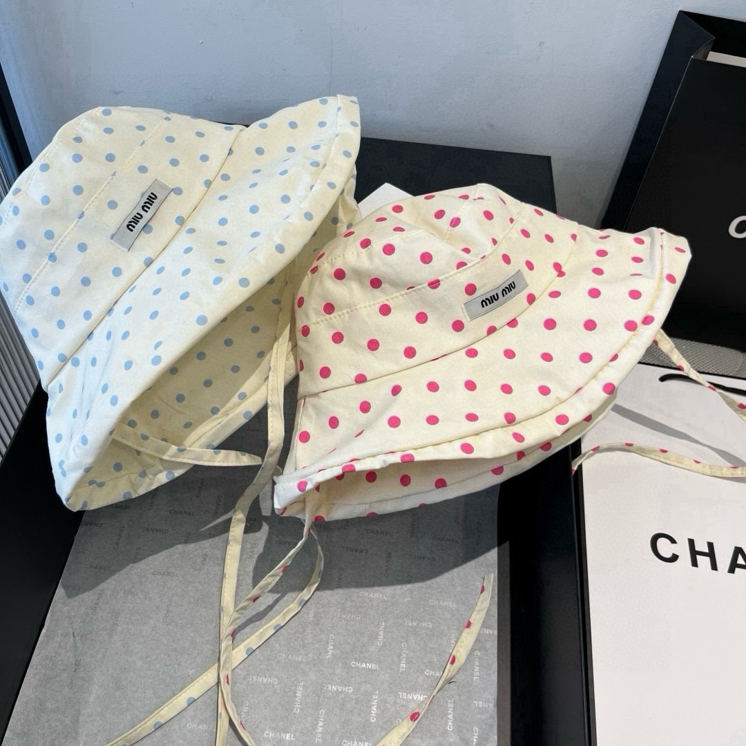 🆕

miumiu缪缪新款渔夫帽，遮阳帽，头围57cm