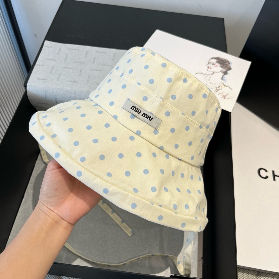 🆕

miumiu缪缪新款渔夫帽，遮阳帽，头围57cm