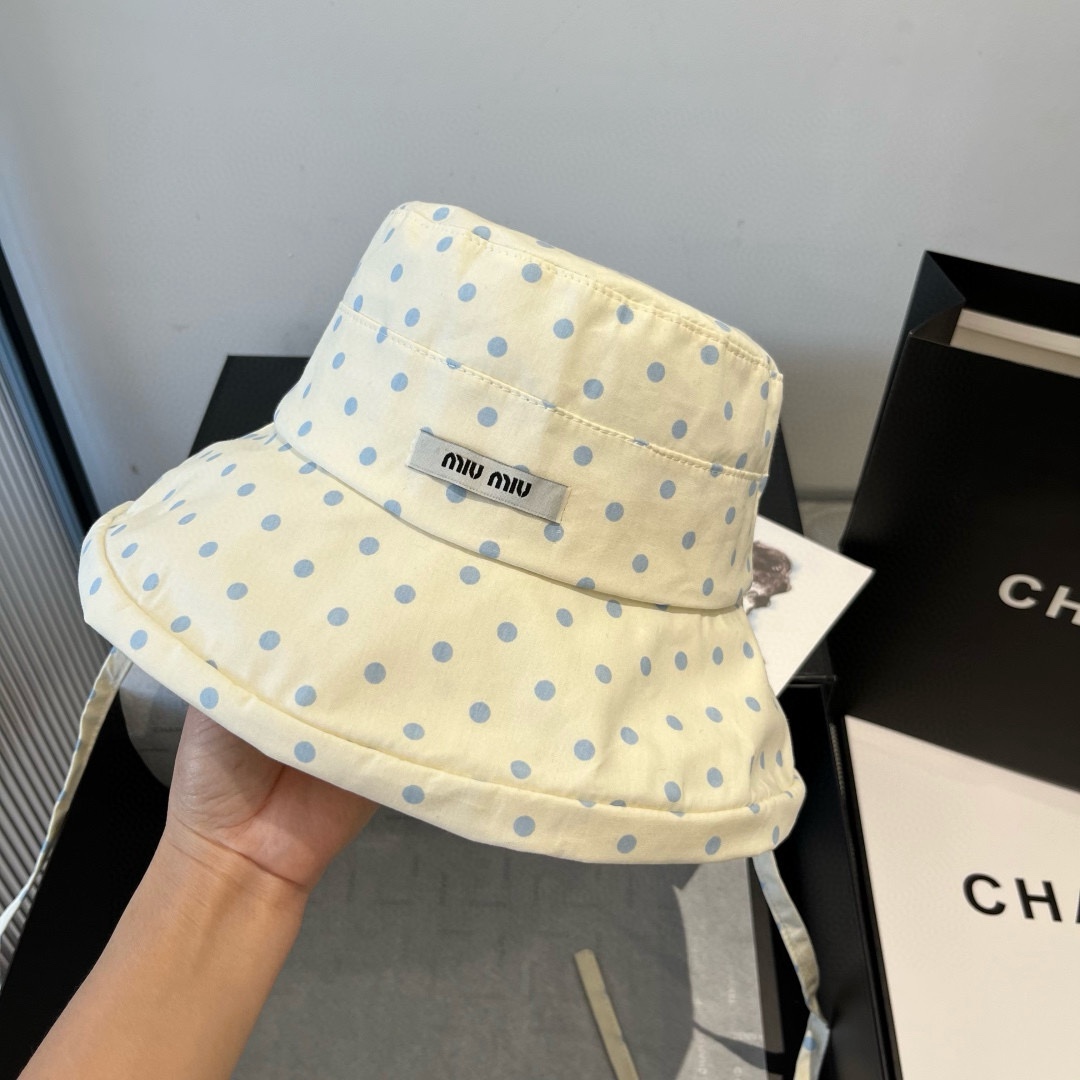 🆕

miumiu缪缪新款渔夫帽，遮阳帽，头围57cm