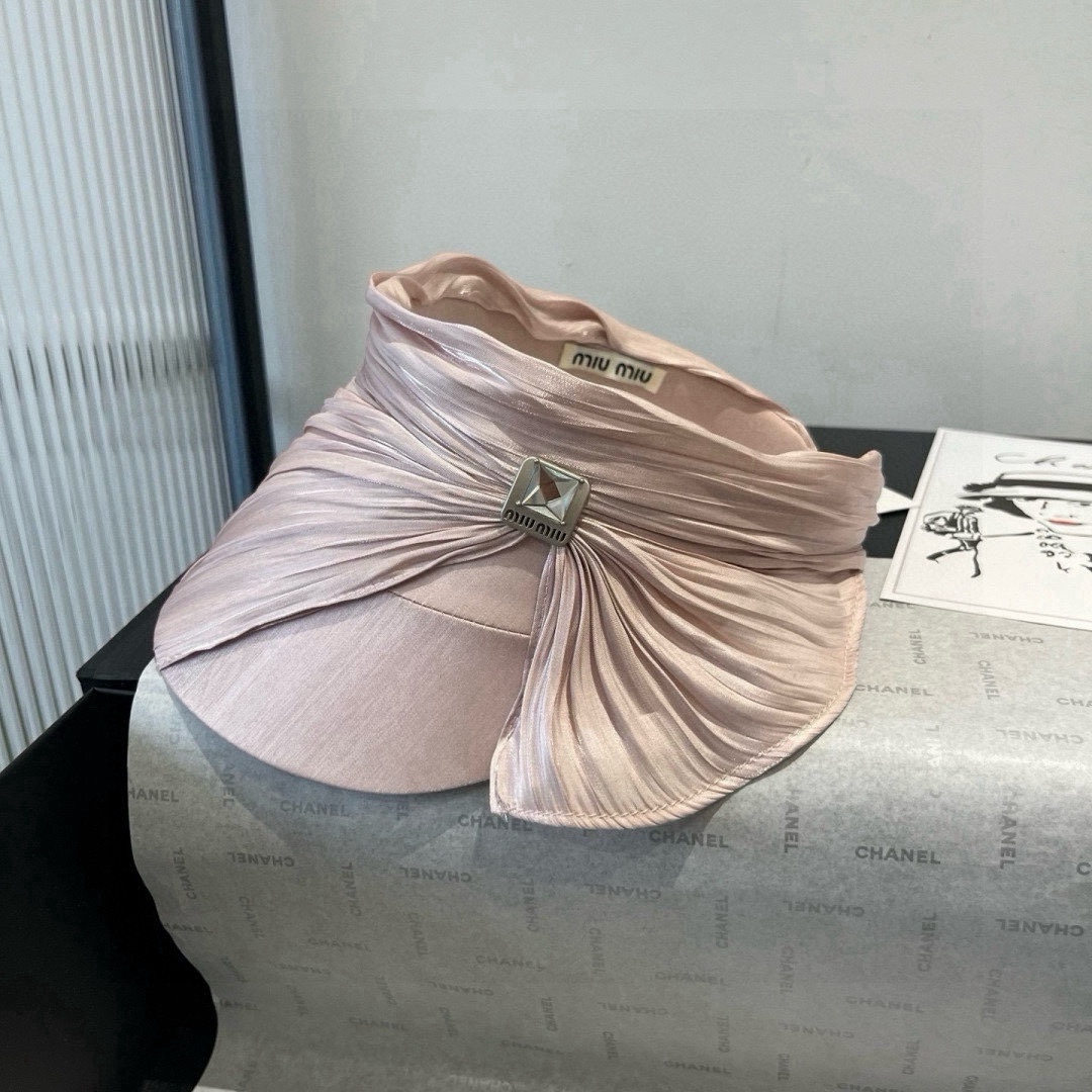 🆕

miumiu缪缪新款真丝发箍，蝴蝶结遮阳帽