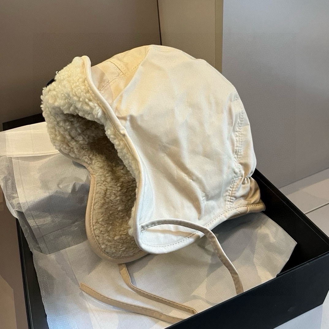 🆕

蒙口新款护耳帽，双面可用，