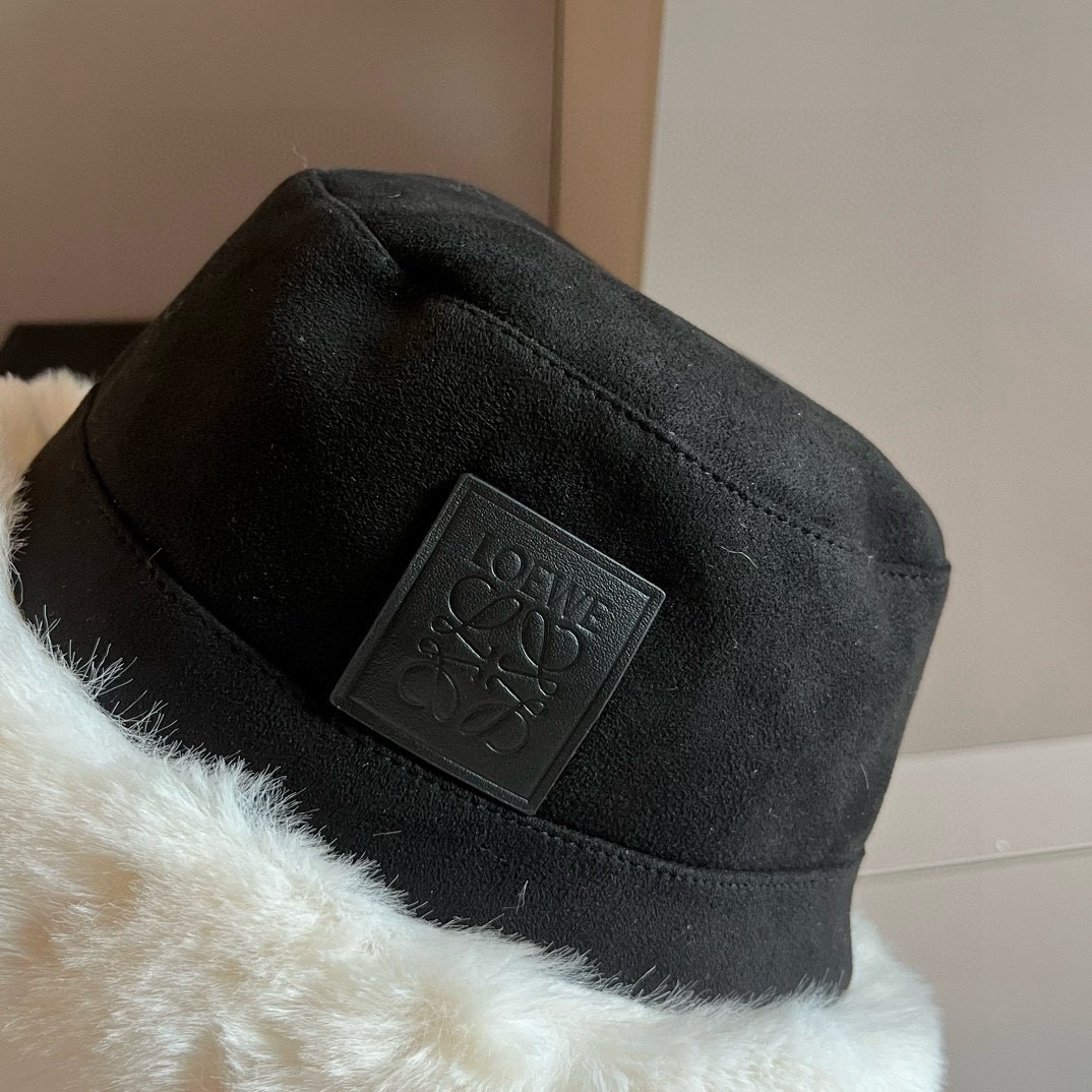 🆕

ＬＯＥＷＥ罗意威新款护耳帽，加绒内里，秋冬保暖必备