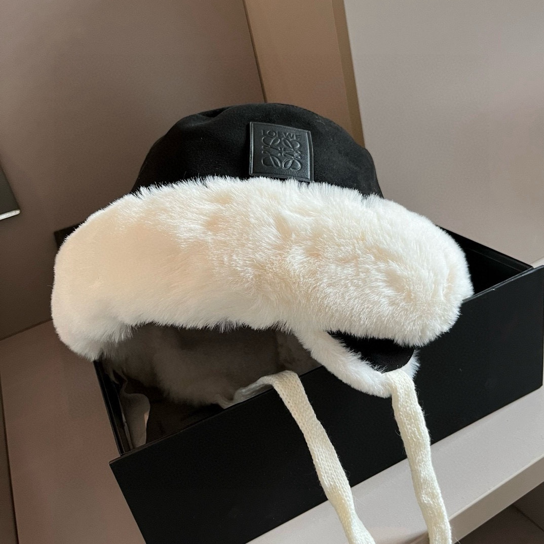 🆕

ＬＯＥＷＥ罗意威新款护耳帽，加绒内里，秋冬保暖必备