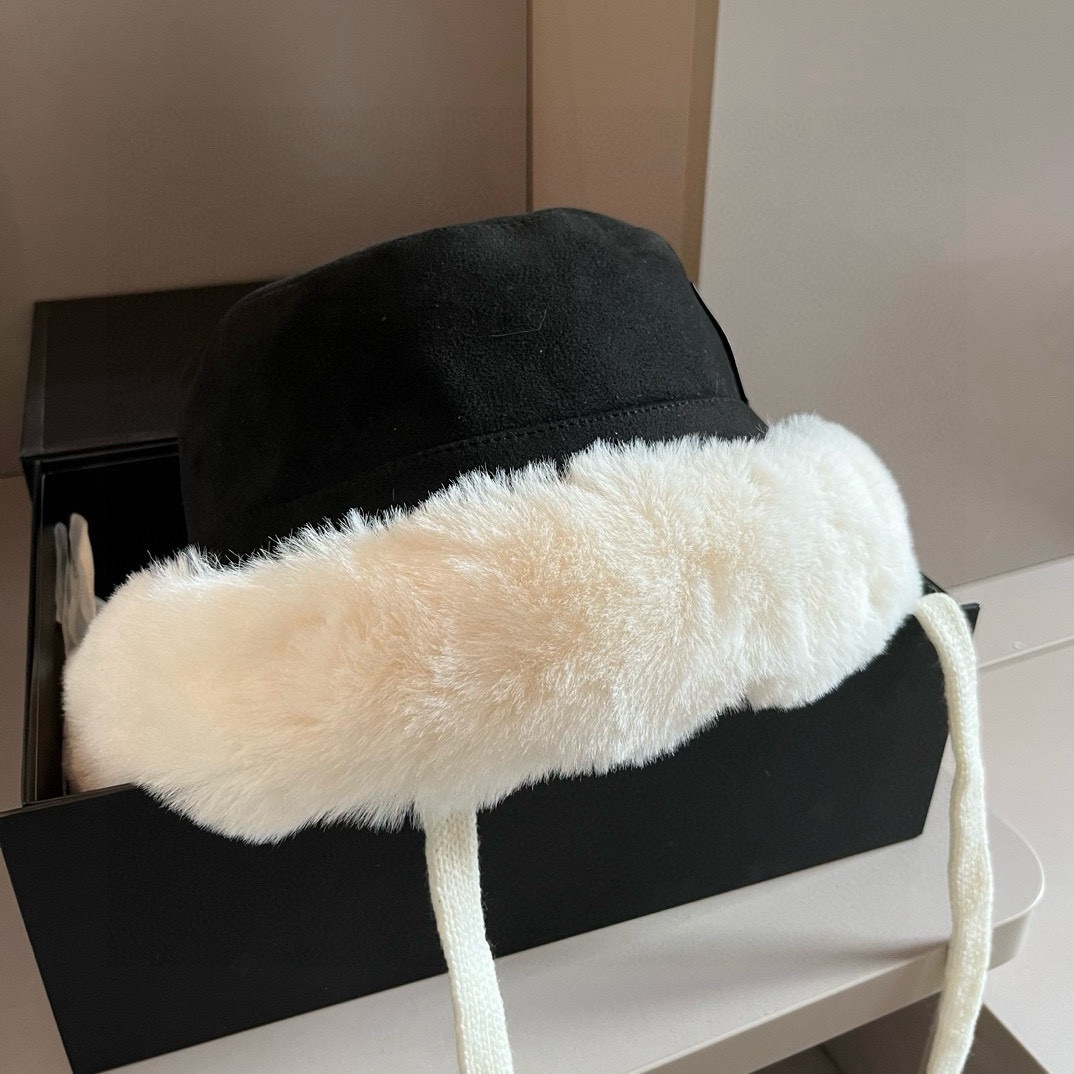 NO:360246,LOEWE new ear protection hat, plus velvet inner lining, essential hat for autumn and winter warmth straw hat fisherman hat baseball hat, hat, loewe, espadrilles, hatsＬＯＥＷＥ罗意威新款护耳帽,加绒内里,秋冬保暖必备帽子草帽渔夫帽棒球帽,帽子,loewe,espadrilles,hats,hat
