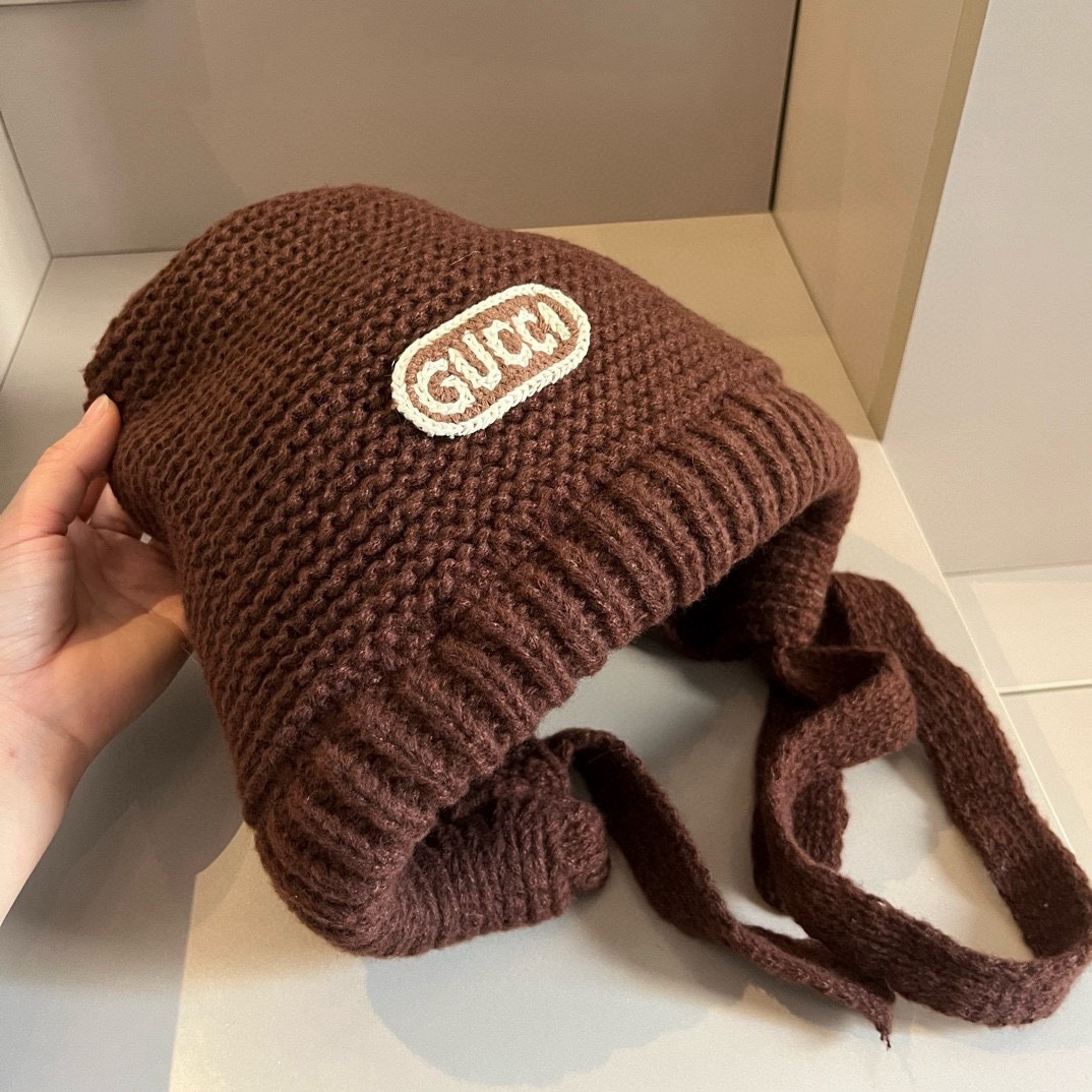 🆕

Gucci古奇新款针织冷帽 护耳帽