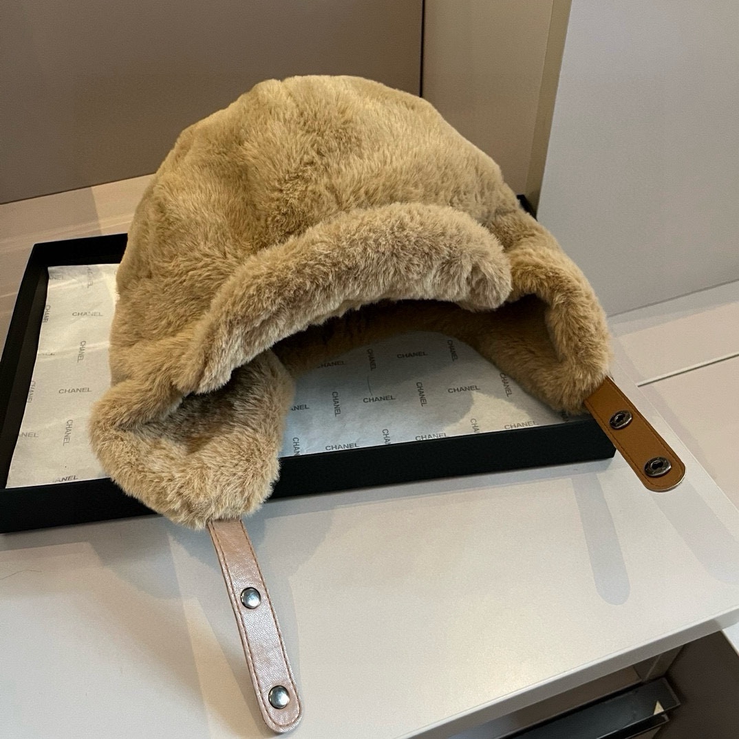 🆕

蒙口护耳雷锋帽，兔绒护耳帽