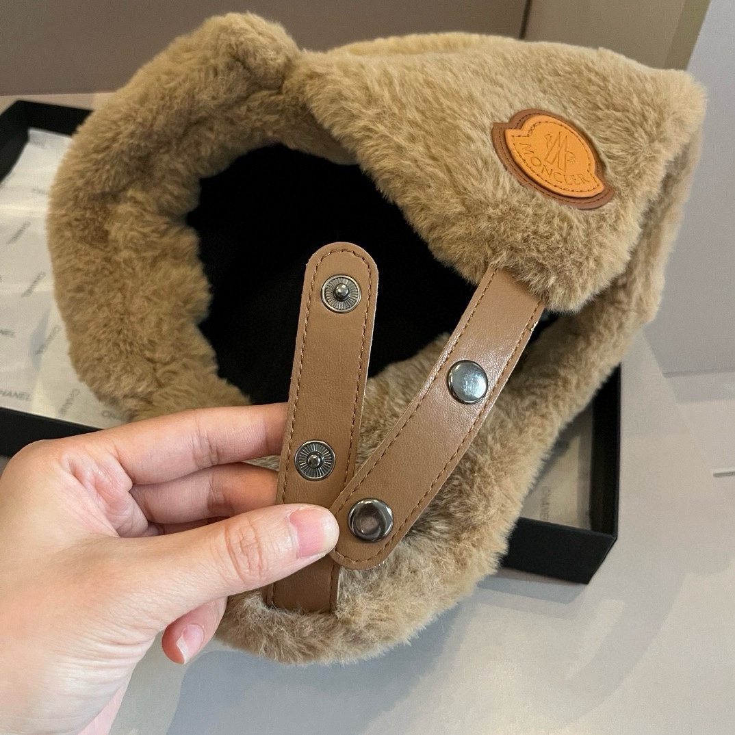 🆕

蒙口护耳雷锋帽，兔绒护耳帽