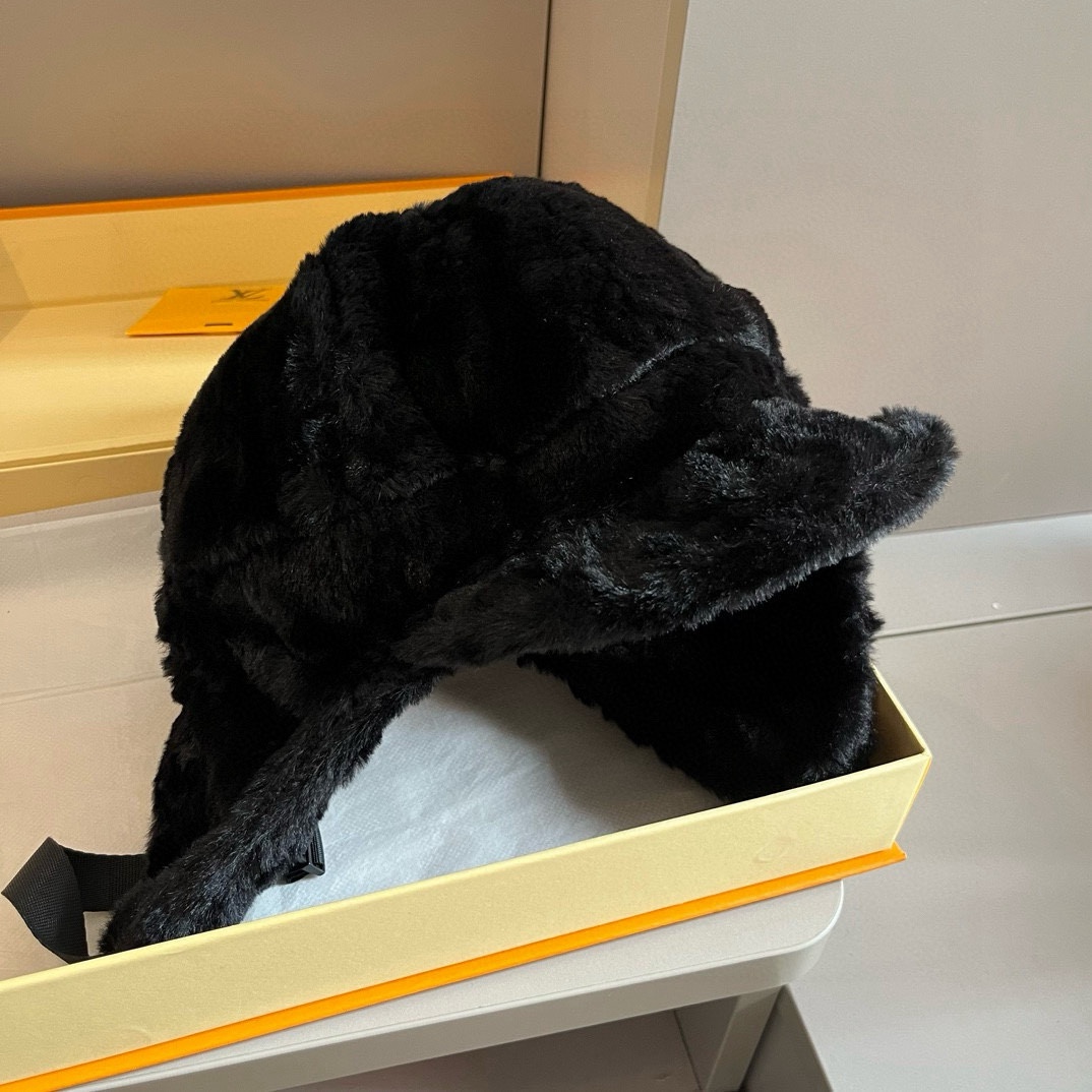 NO:360309,LV plush ear protection hat hat straw hat fisherman hat baseball hat, hat, louis vuitton, espadrilles,hatsLV毛绒护耳帽帽子草帽渔夫帽棒球帽,帽子,louis vuitton,espadrilles,hats,hat