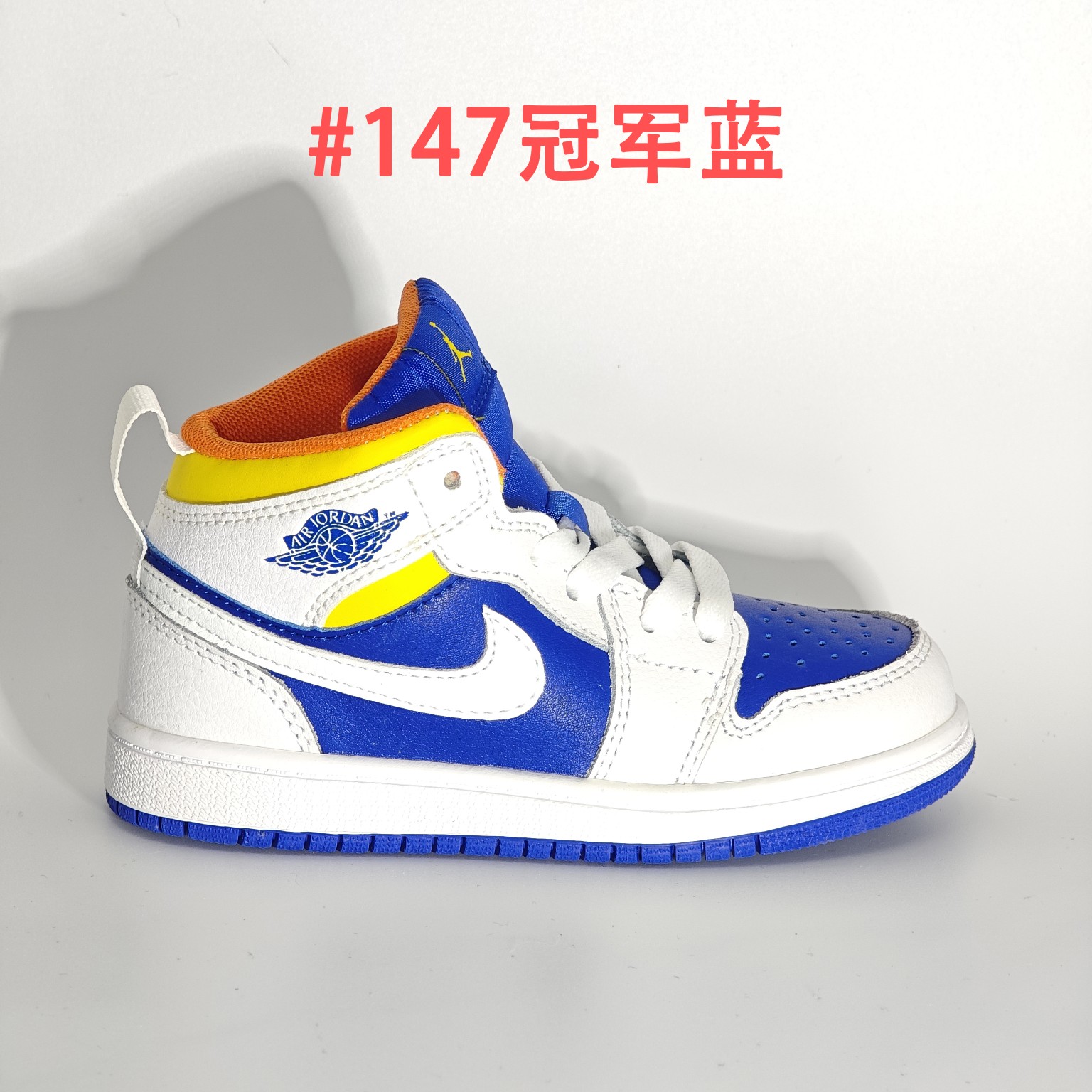 NO:339508,Qiao Yipin G version of children's sports shoes for children 22-37 produced by AJ1 major manufacturer, there is no need to worry about the shoe shape design compared to Z, super invincible versatile rubber outsole wear-resistant and anti-slip upper uses high-quality leather, invincible texture, AJ series, sneakers,19860909乔一专Ｇ版中帮儿童运动鞋22-37 AJ1大厂出品,做工用料完全不必担心鞋型设计对比Z,超级无敌百搭橡胶大底耐磨防滑鞋面采用优质皮料,质感无敌柔软,AJ系列,sneakers,,Children's