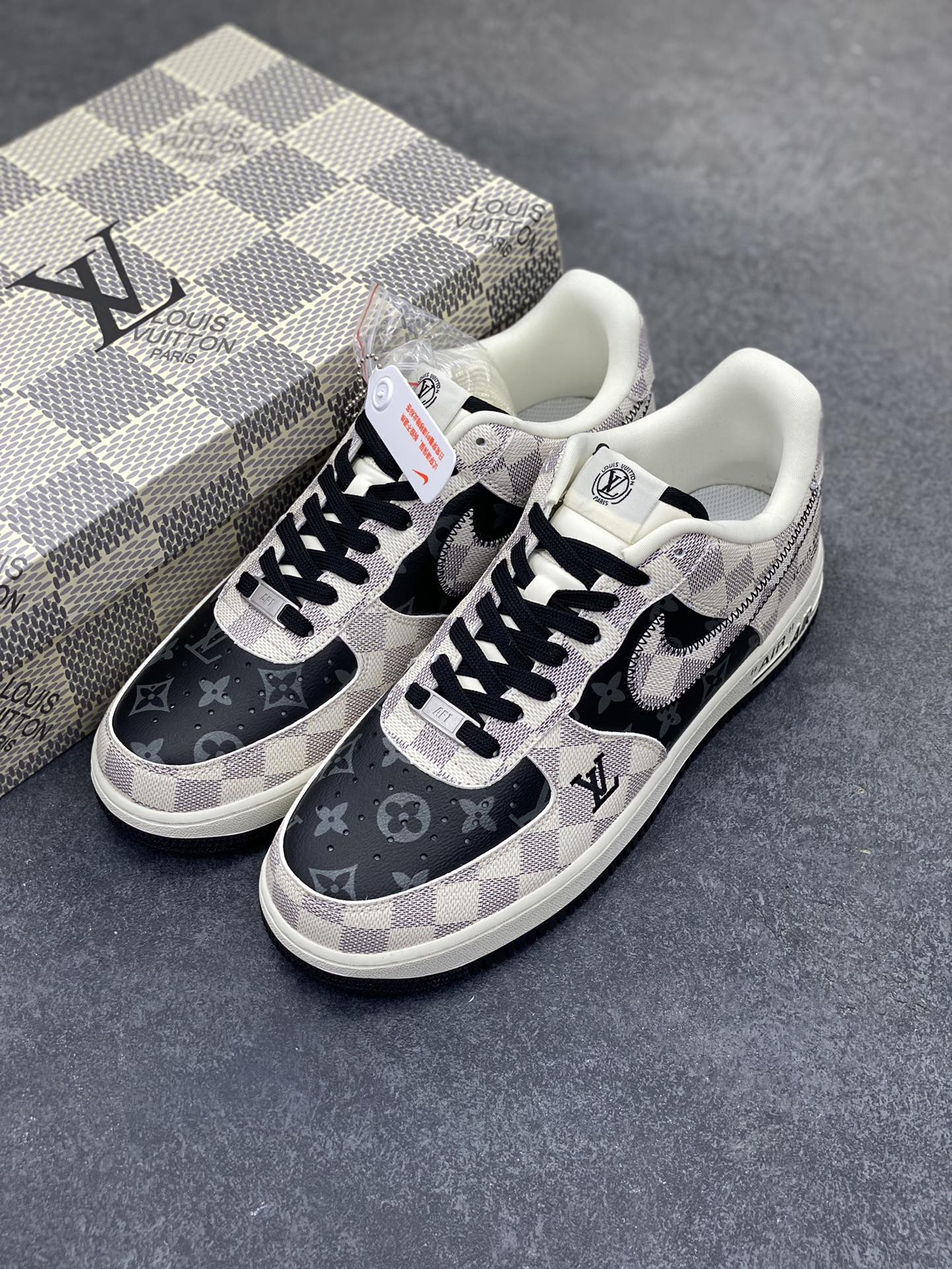 图片[8]-NIke Air Force 1 \’07 Low LV联名–格纹雾灰 空军一号低帮 运动鞋 休闲鞋 折边针车 工艺难度大 原楦头原纸板 原装鞋盒 原厂鞋底 超高清洁度 细节完美 货号：SC0601-562 尺码：36 36.5 37.5 38 38.5 39 40 40.5 41 42 42.5 43 44 44.5 45-选品中心