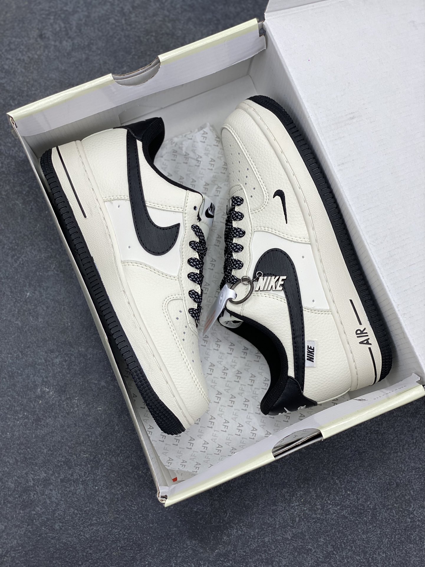 图片[9]-NIke Air Force 1 \’07 Low “NIKE-树纹经典黑”空军一号 低帮 运动鞋 休闲鞋 折边针车 工艺难度大 原楦头原纸板 原装鞋盒 定制五金配件 内置全掌气垫 原厂鞋底 货号：SM6668-105 尺码：36 36.5 37.5 38 38.5 39 40 40.5 41 42 42.5 43 44 44.5 45-选品中心