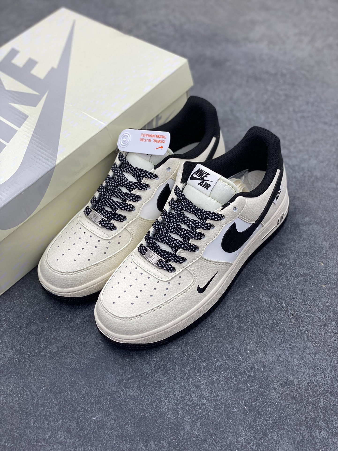 图片[8]-NIke Air Force 1 \’07 Low “NIKE-树纹经典黑”空军一号 低帮 运动鞋 休闲鞋 折边针车 工艺难度大 原楦头原纸板 原装鞋盒 定制五金配件 内置全掌气垫 原厂鞋底 货号：SM6668-105 尺码：36 36.5 37.5 38 38.5 39 40 40.5 41 42 42.5 43 44 44.5 45-选品中心