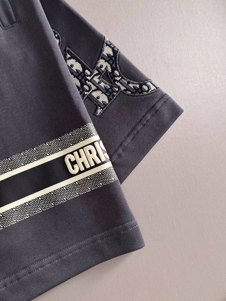 Title: Dior Dio2025s Classic Embroidery Shorts Summary Summary: Dior Dio2025s shorts with 3D embroidery on cotton fabric, available in XS-L sizes in black - 图片 9