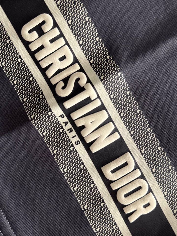 Title: Dior Dio2025s Classic Embroidery Shorts Summary Summary: Dior Dio2025s shorts with 3D embroidery on cotton fabric, available in XS-L sizes in black - 图片 4