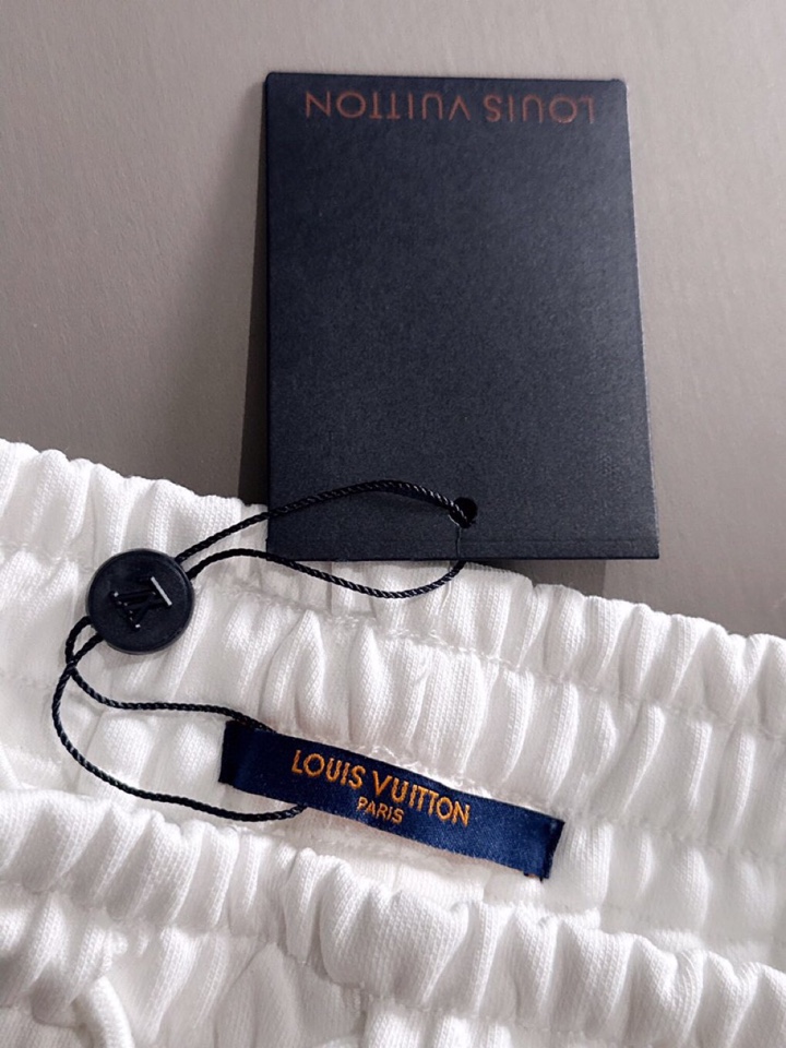 “Louis Vuitton LV Donkey 25s Summer Shorts: High-Quality, Comfy, Airy, Custom-made Cotton Fabrics” - 图片 6