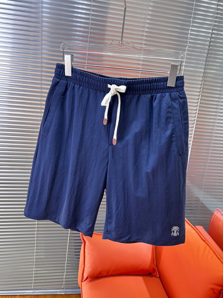 New Fashion Silk Shorts by Brunello Cucinelli: Light, Soft, and Affordable Clothing - 图片 1