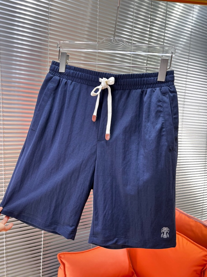 “Light and Affordable Silk Suit by Brunello Cucinelli: Soft, Smooth, and Stylish” - 图片 4