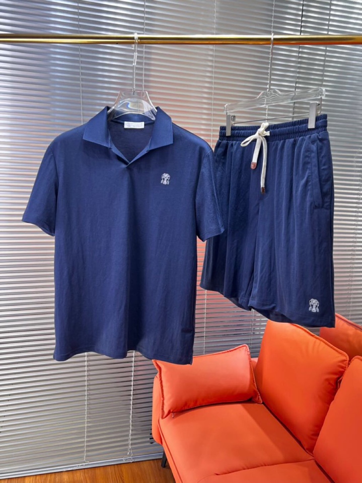 “Light and Affordable Silk Suit by Brunello Cucinelli: Soft, Smooth, and Stylish”