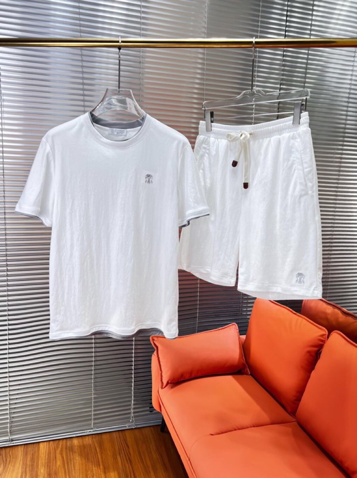 New Fashion: Brumello Cucinelli BC – Light, Affordable, and Soft Clothing with Unique Texture - 图片 1