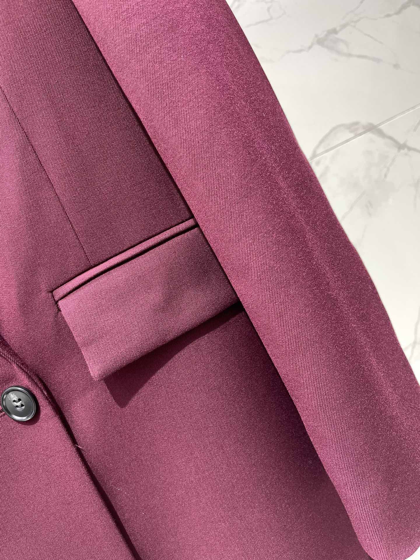 Yves Saint Laurent Women's Blazer Suit - Chic & Elegant Fall Fashion 8 i1754017743 2710 5