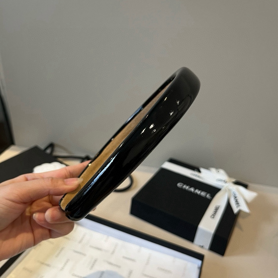 🆕

Celine赛琳新款发箍