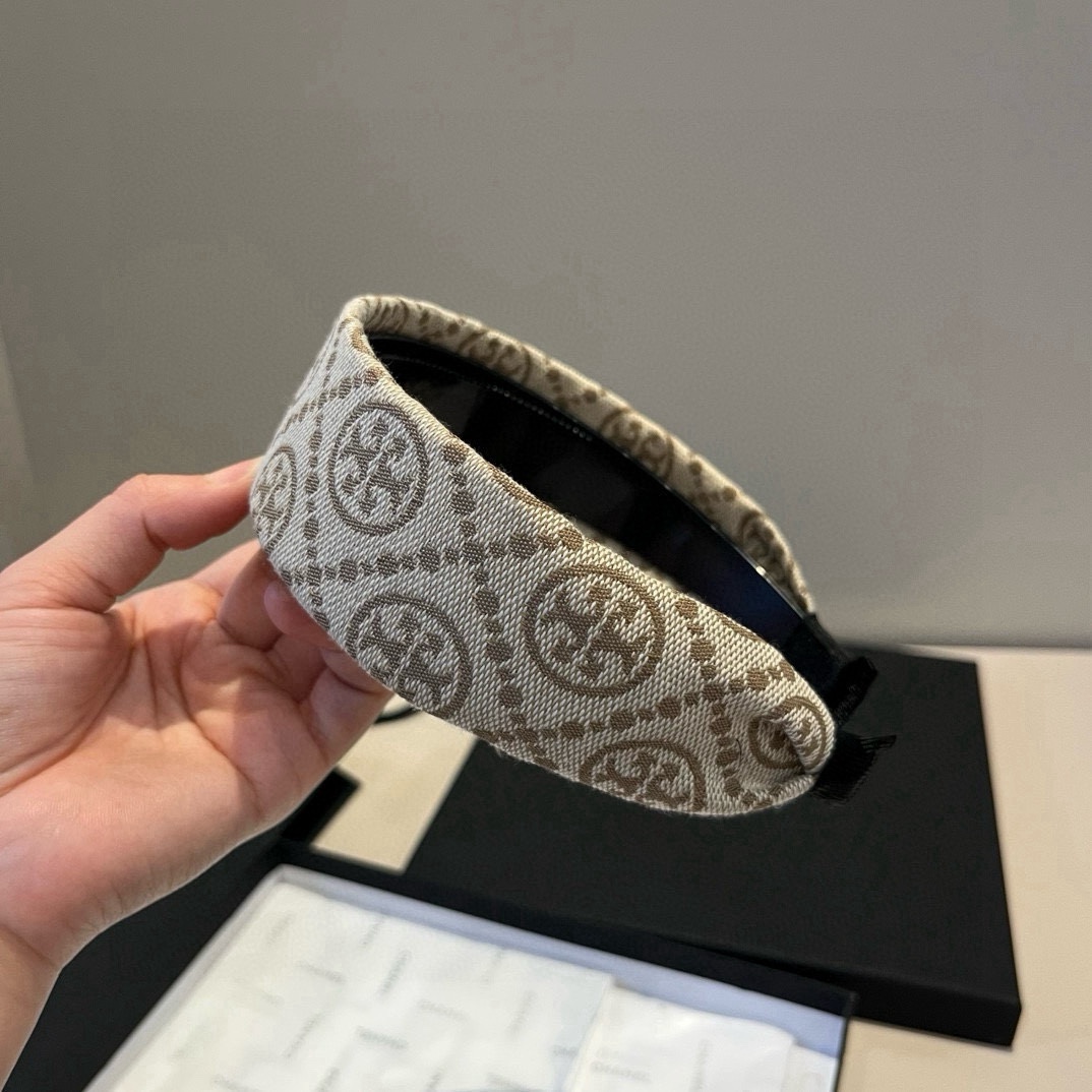 🆕

托尼伯奇新款发箍
