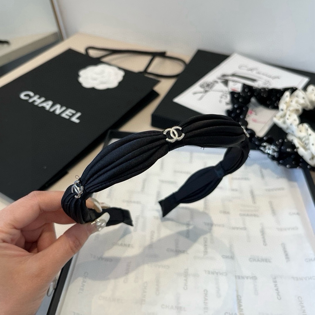 🆕

Chanel香奈儿2025新款发箍