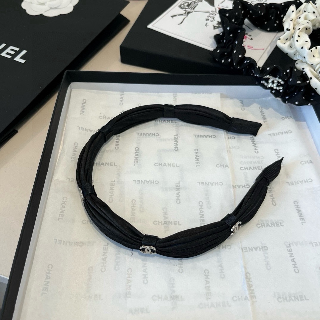 🆕

Chanel香奈儿2025新款发箍