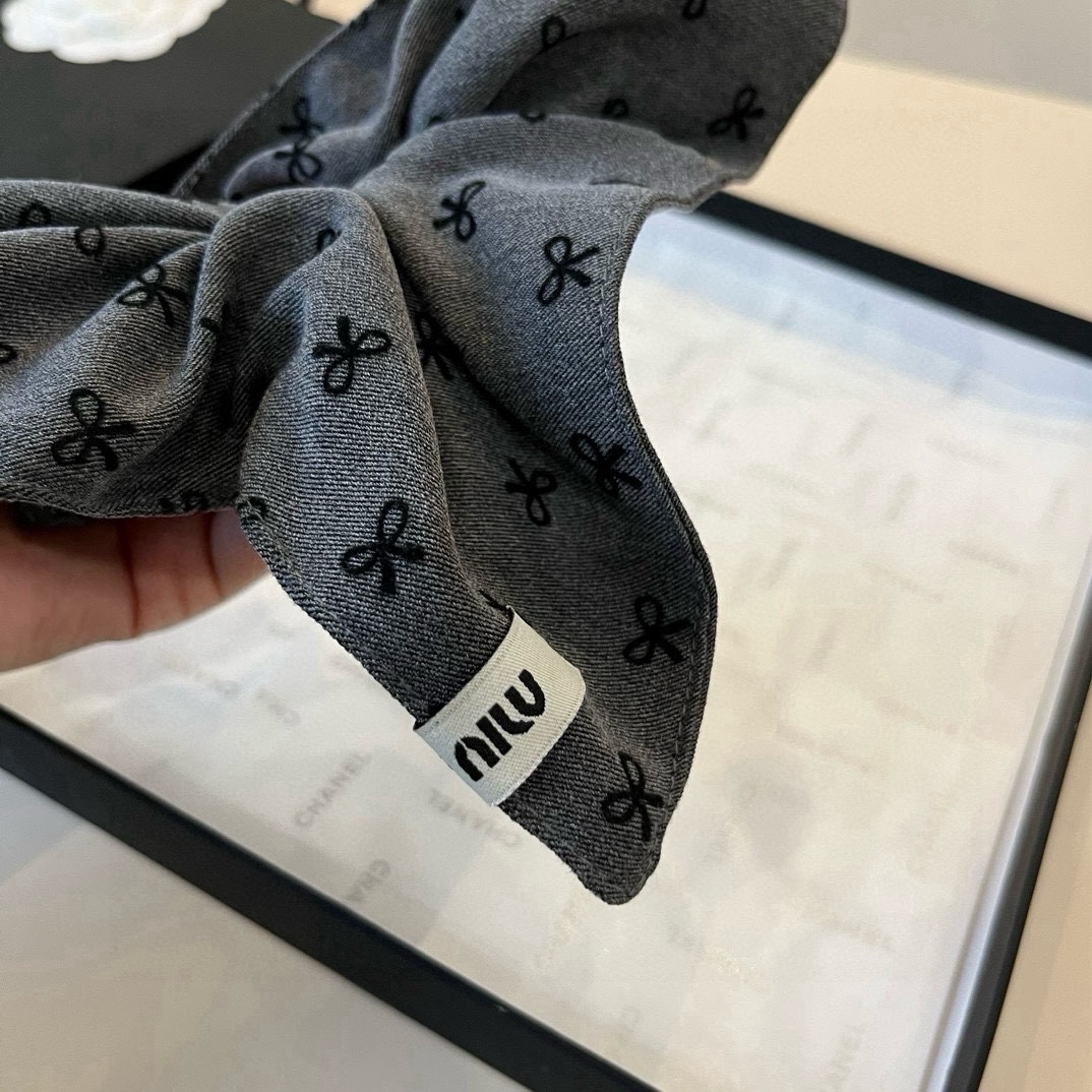 🆕

缪缪miumiu发圈
