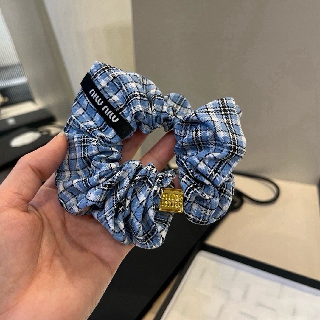 🆕

miumiu缪缪新款发圈