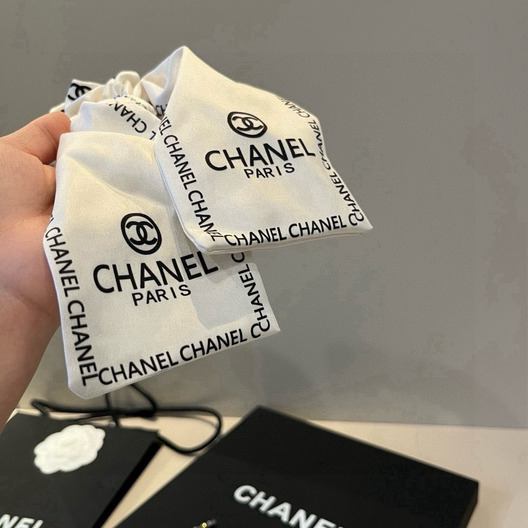 🆕

Chanel香奈儿新款发圈