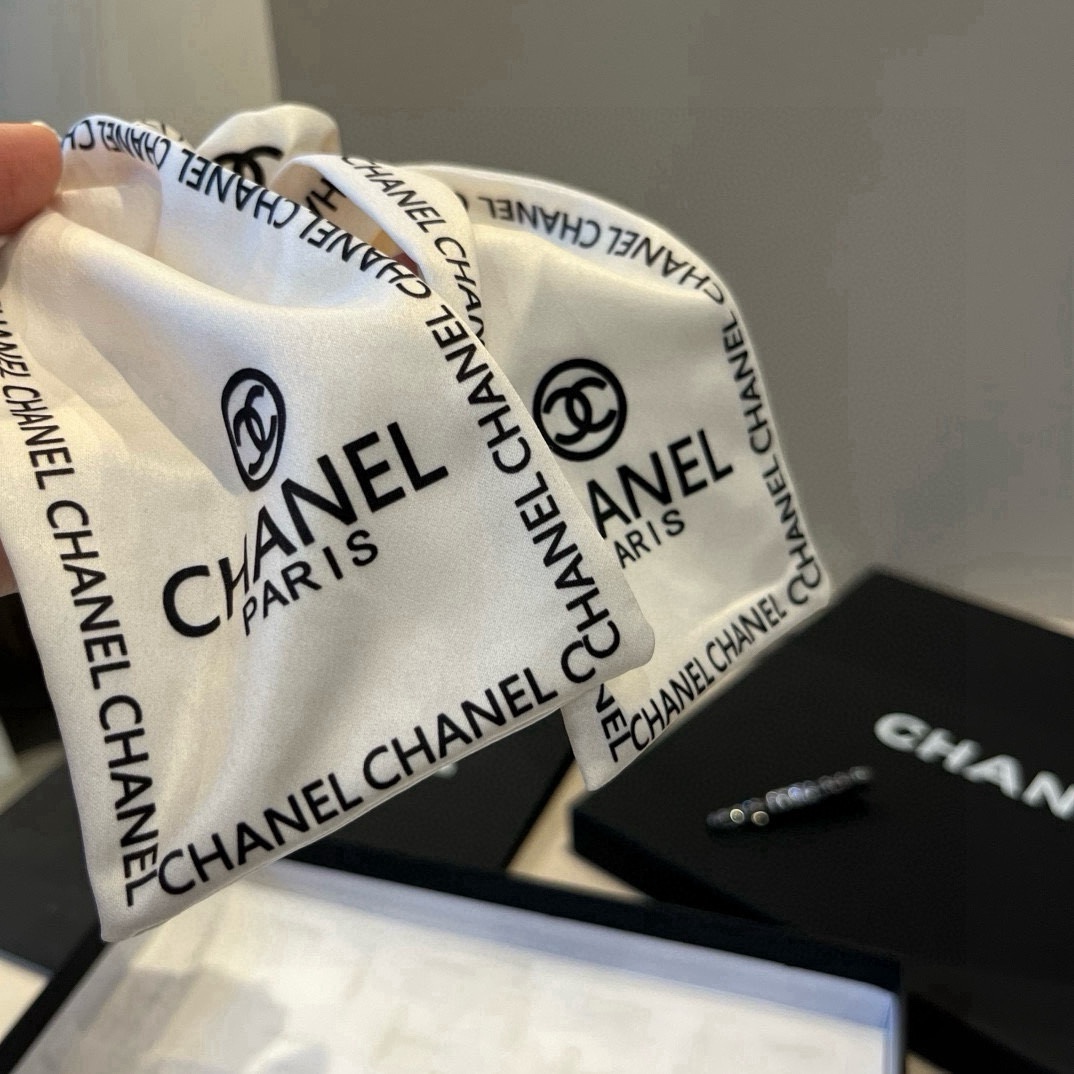 🆕

Chanel香奈儿新款发圈