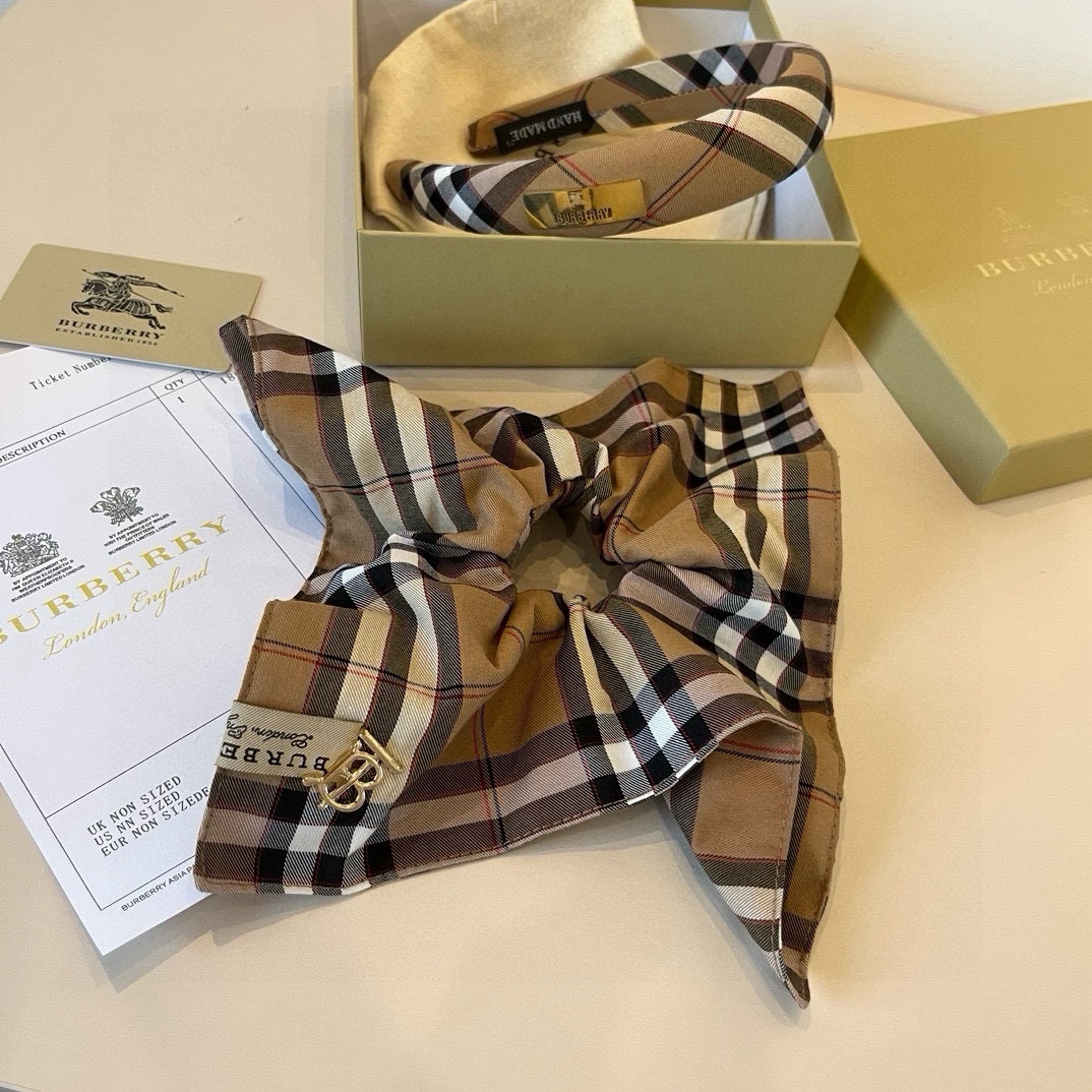 🆕

Burberry巴宝莉格子发圈