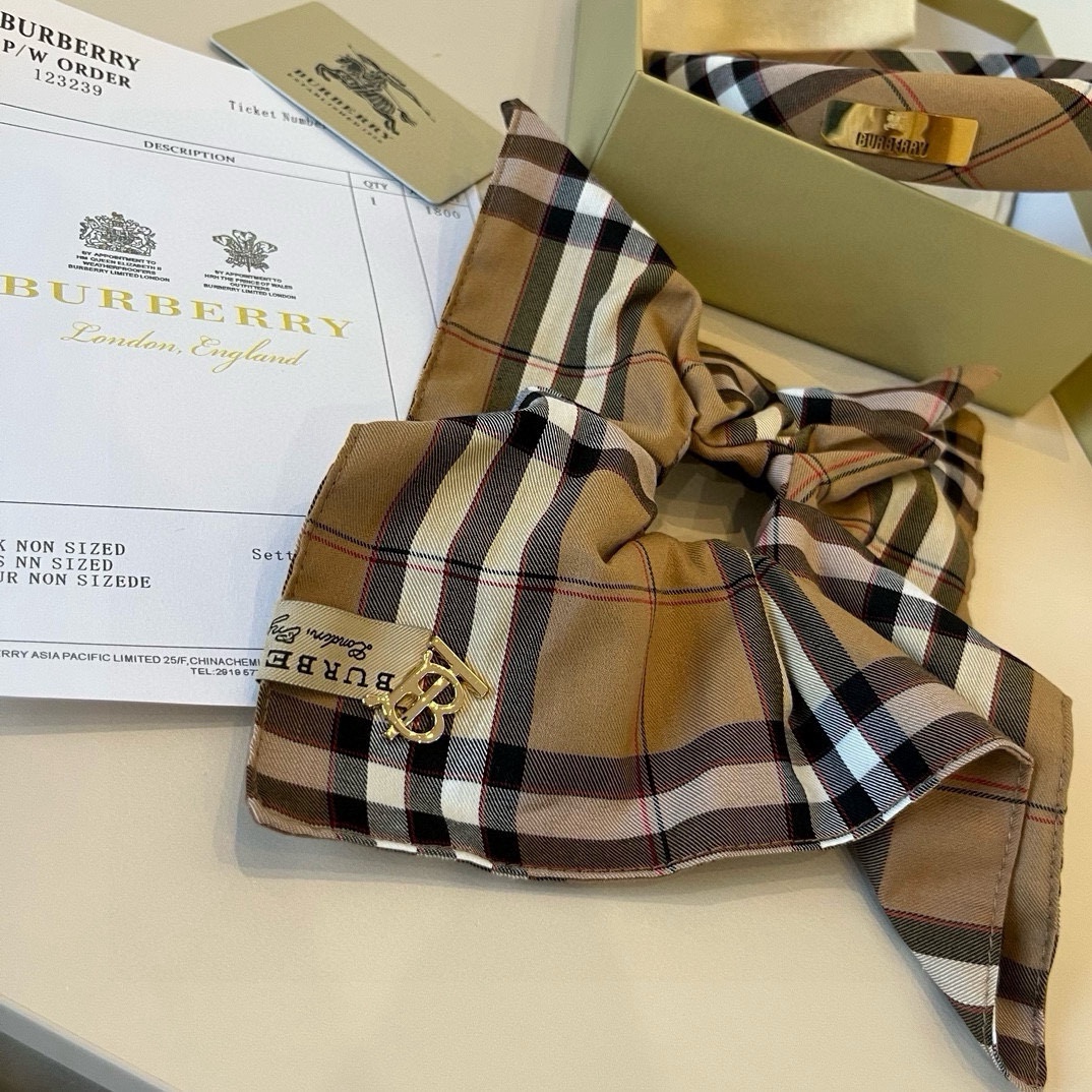🆕

Burberry巴宝莉格子发圈