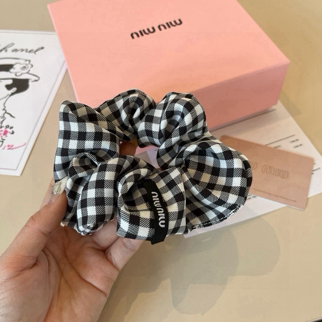🆕

miumiu缪缪发圈