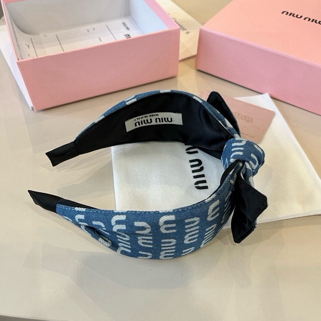🆕

miumiu缪缪新款发箍