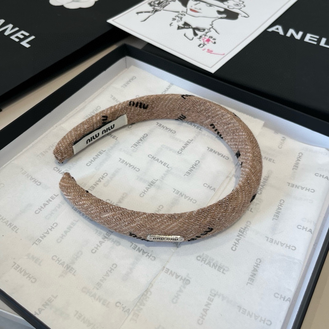 🆕

miumiu缪缪新款发箍