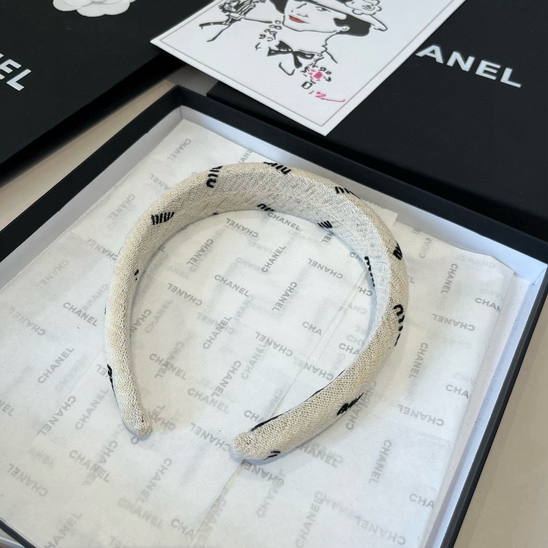 🆕

miumiu缪缪新款发箍